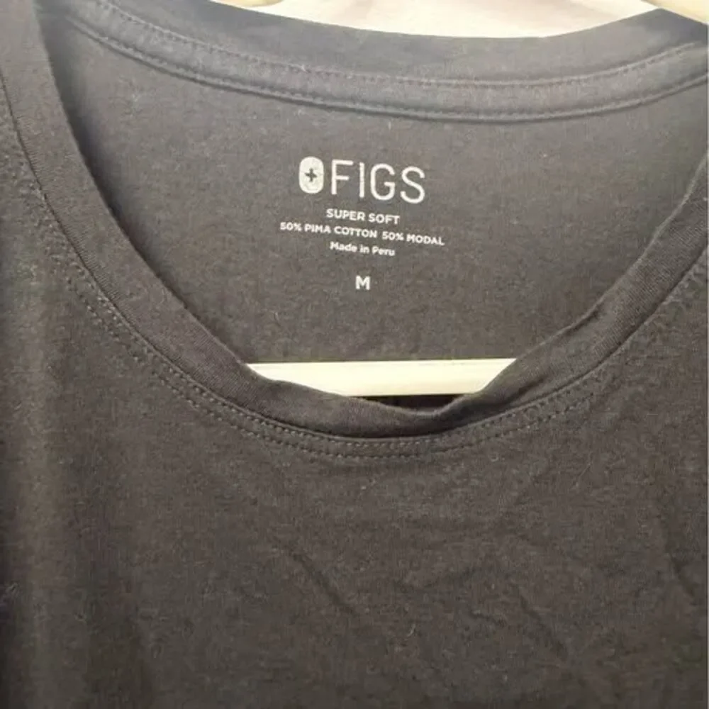Figs long sleeve t shirt underscrub